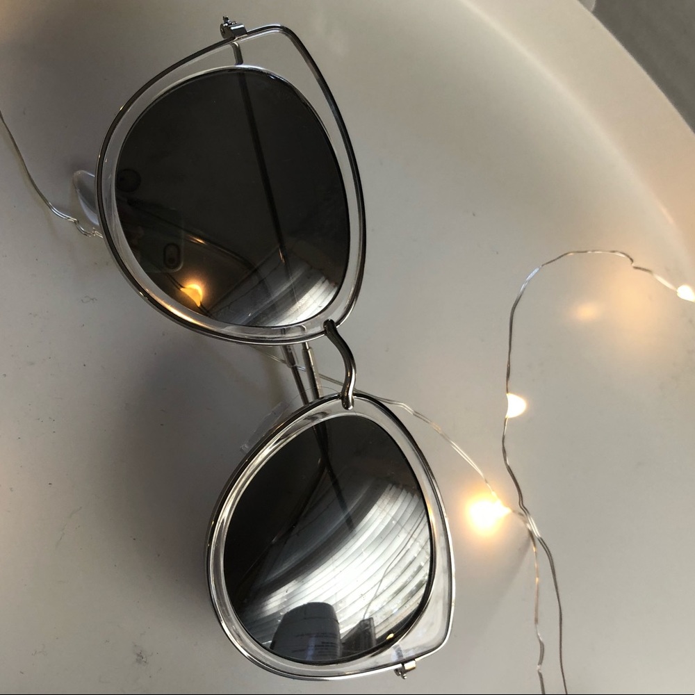 Cute reflective shaped sunglasses